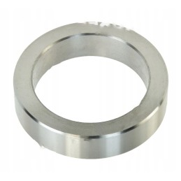 Galinės ašies makšties žiedas mf 3 180596m1 vienas nuo kito