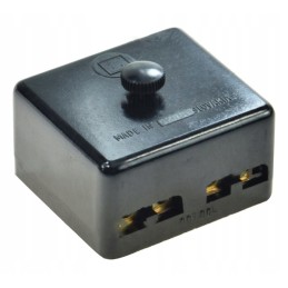 Saugiklių dėžutė 4 kr 977302 atst