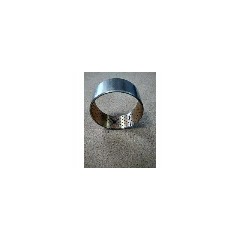 Massey Ferguson centrinė varančiosios ašies įvorė