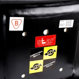 Vientisa juoda šakinio krautuvo sėdynė