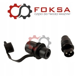 3 kontaktų plastikinis elektros kištukas