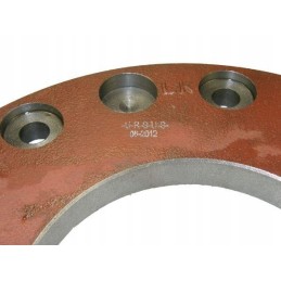 Sankabos prispaudimo plokštelė yra seno tipo C330, originali