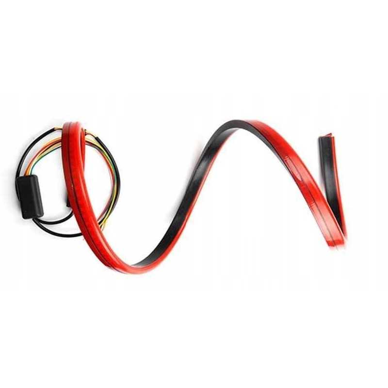 Trečias stabdžių žibintas, LED juostelė, posūkio signalas