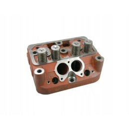 Ursus c 330m variklio galvutė su ursus vožtuvais