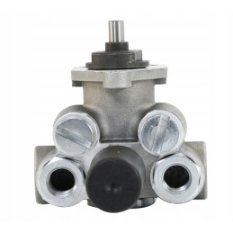 Kuro siurblys, maitinantis Ursus C 330 Poljet