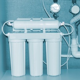 Metalinė vandens valymo žarnos jungtis